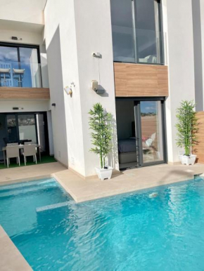 Luxury new modern villa private pool & jacuzzi 5*, Benimar